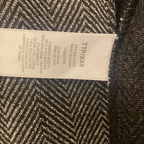 Dynamite Blazer with Ruched Sleeves - Grey - Size XXS - Picture 4 of 4